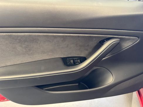 Used 2020 Tesla Model 3 Performance image 12