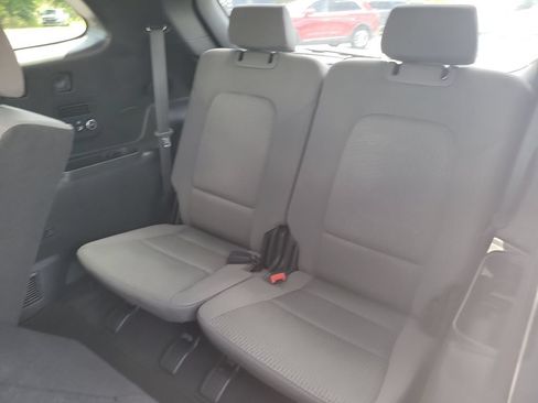 Used 2017 Hyundai Santa Fe SE w/ Cargo Package FWD image 11