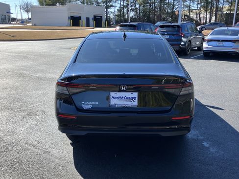 Certified 2024 Honda Accord LX image 9