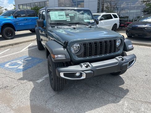 New 2025 Jeep Gladiator Sport image 8