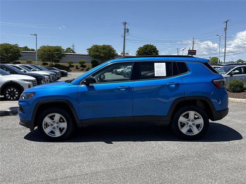 Used 2022 Jeep Compass Latitude w/ Convenience Group AWD/4WD image 7