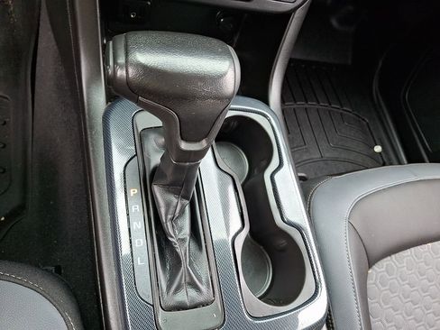 Used 2021 Chevrolet Colorado Z71 AWD/4WD image 15