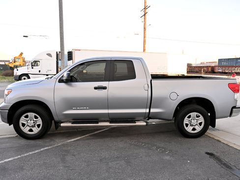 Used 2012 Toyota Tundra 2WD Double Cab image 3