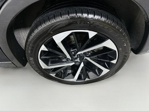 Used 2024 Mitsubishi Outlander SE image 11