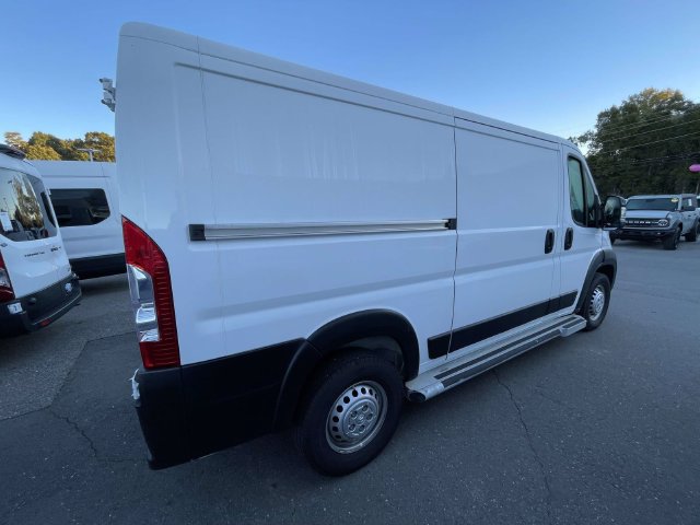 Used 2025 RAM ProMaster 2500 w/ U-Haul Equipment Group FWD image 8