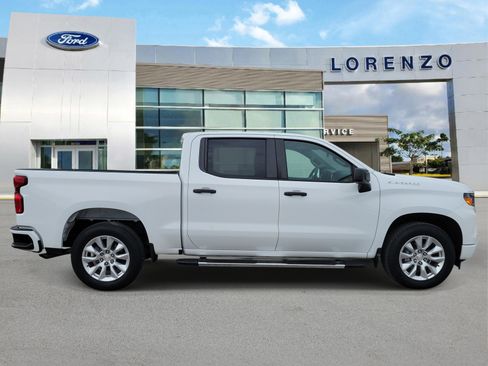 Used 2022 Chevrolet Silverado 1500 Custom RWD image 4