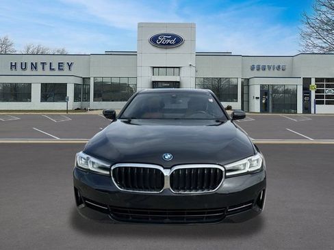 Used 2023 BMW 530e xDrive w/ Premium Package AWD/4WD image 2