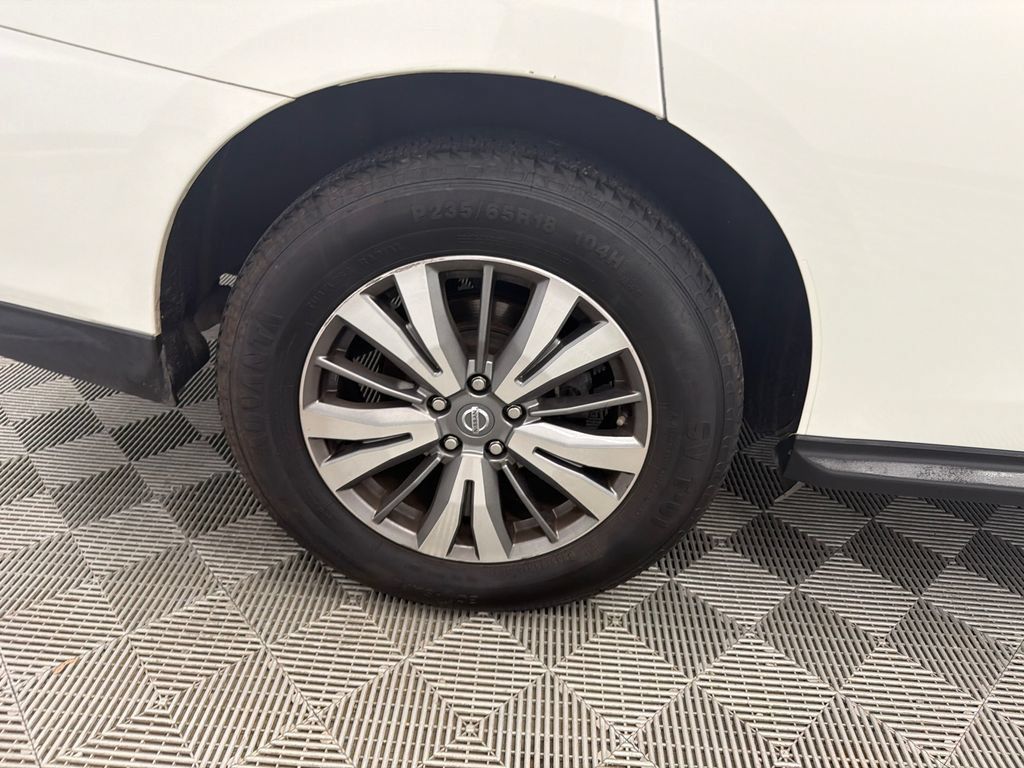 Used 2020 Nissan Pathfinder SL FWD image 19