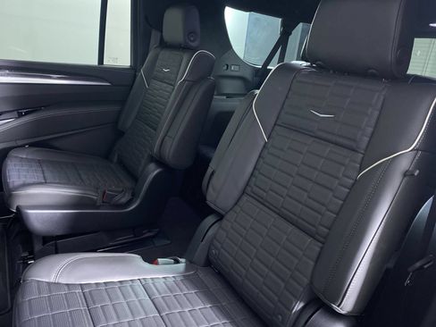New 2026 Cadillac Escalade ESV V w/ LPO, ONYX Package AWD/4WD image 13