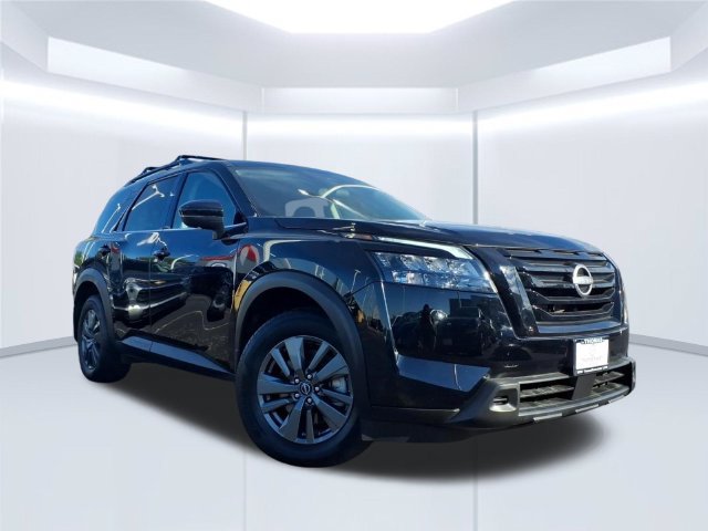 Used 2024 Nissan Pathfinder SV w/ Black Appearance Package AWD/4WD image 1