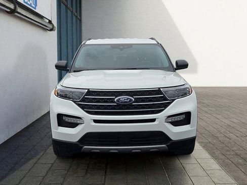 Certified 2023 Ford Explorer XLT w/ Equipment Group 202A AWD/4WD image 8