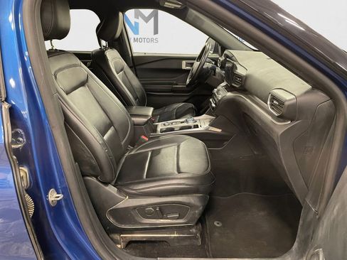 Used 2020 Ford Explorer XLT w/ Equipment Group 202A image 15