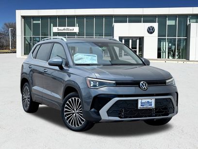New 2025 Volkswagen Taos SE