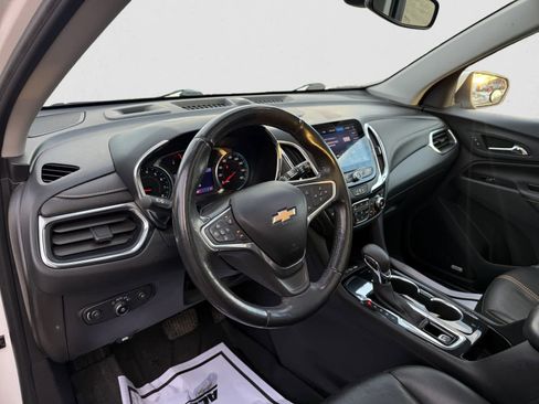 Used 2022 Chevrolet Equinox Premier image 11