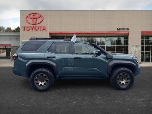 Certified 2025 Toyota 4Runner Trailhunter AWD/4WD image 7