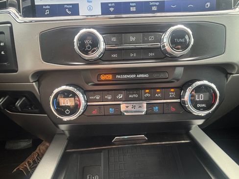 Used 2022 Ford F250 Lariat w/ Tremor Off-Road Package AWD/4WD image 32