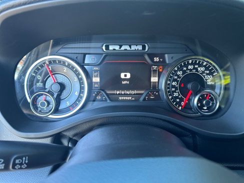 Used 2022 RAM 1500 Laramie w/ Sport Appearance Package image 15