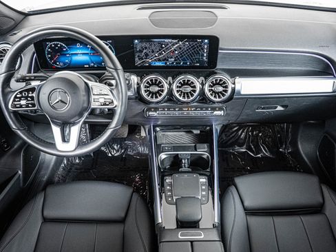 Certified 2023 Mercedes-Benz EQB 300 4MATIC w/ Exclusive Package image 9