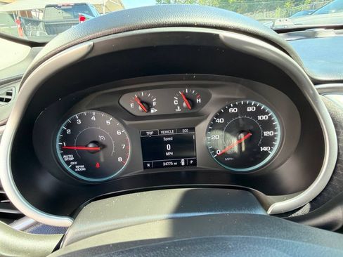 Used 2025 Chevrolet Malibu LS FWD image 24