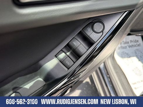 Used 2026 Chevrolet Equinox LT AWD/4WD image 11