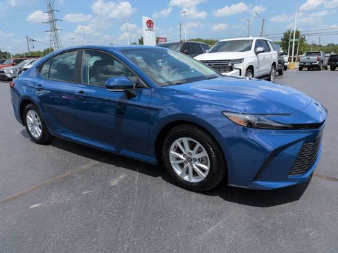 Certified 2025 Toyota Camry LE w/ Convenience Package FWD image 7