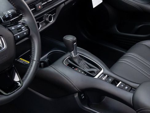 Certified 2024 Honda HR-V EX-L image 11