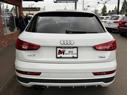 Used 2016 Audi Q3 2.0T Prestige w/ Prestige Package image 4