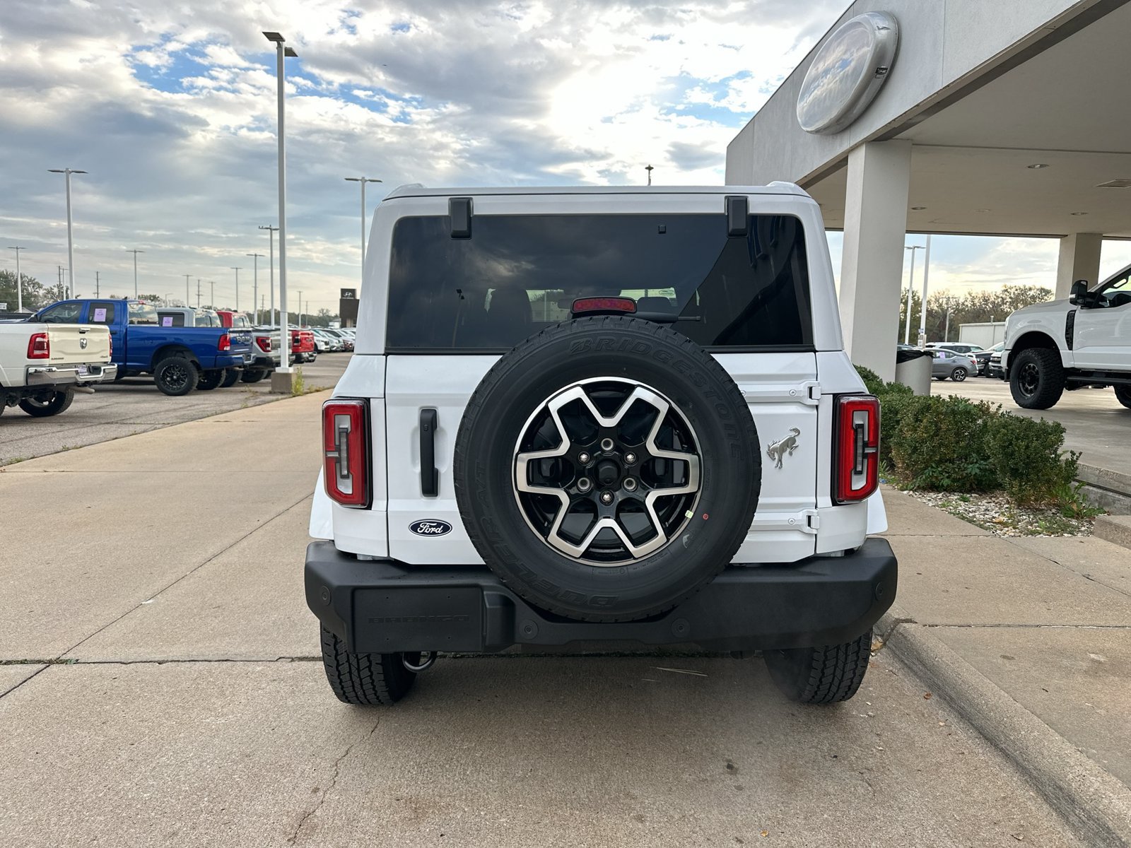 New 2026 Ford Bronco Outer Banks AWD/4WD image 14