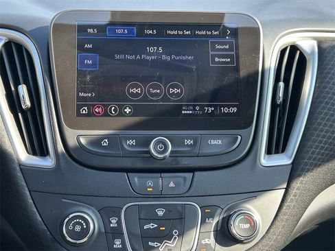 Used 2025 Chevrolet Malibu RS image 27