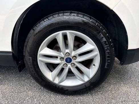 Used 2018 Ford Edge SEL w/ Equipment Group 201A FWD image 20