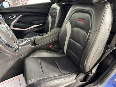 Used 2021 Chevrolet Camaro SS RWD image 37