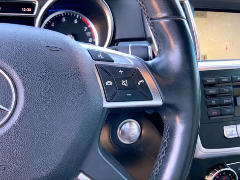 Used 2014 Mercedes-Benz GL 450 4MATIC image 23