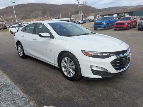 Used 2024 Chevrolet Malibu LT image 3