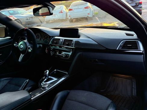 Used 2016 BMW M4 Coupe image 22