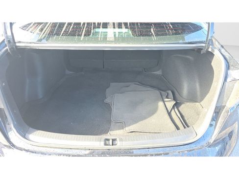Used 2024 Toyota Corolla SE FWD image 9
