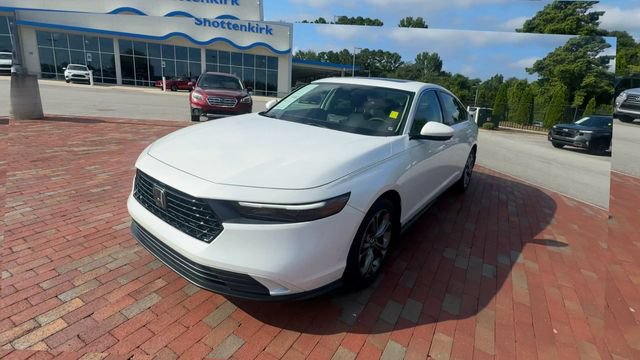 Certified 2024 Honda Accord EX image 6