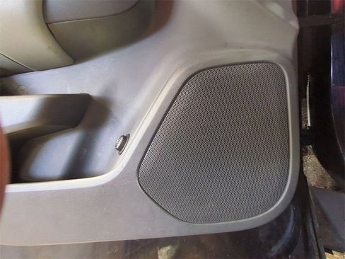 Used 2020 Chevrolet Blazer LT image 19