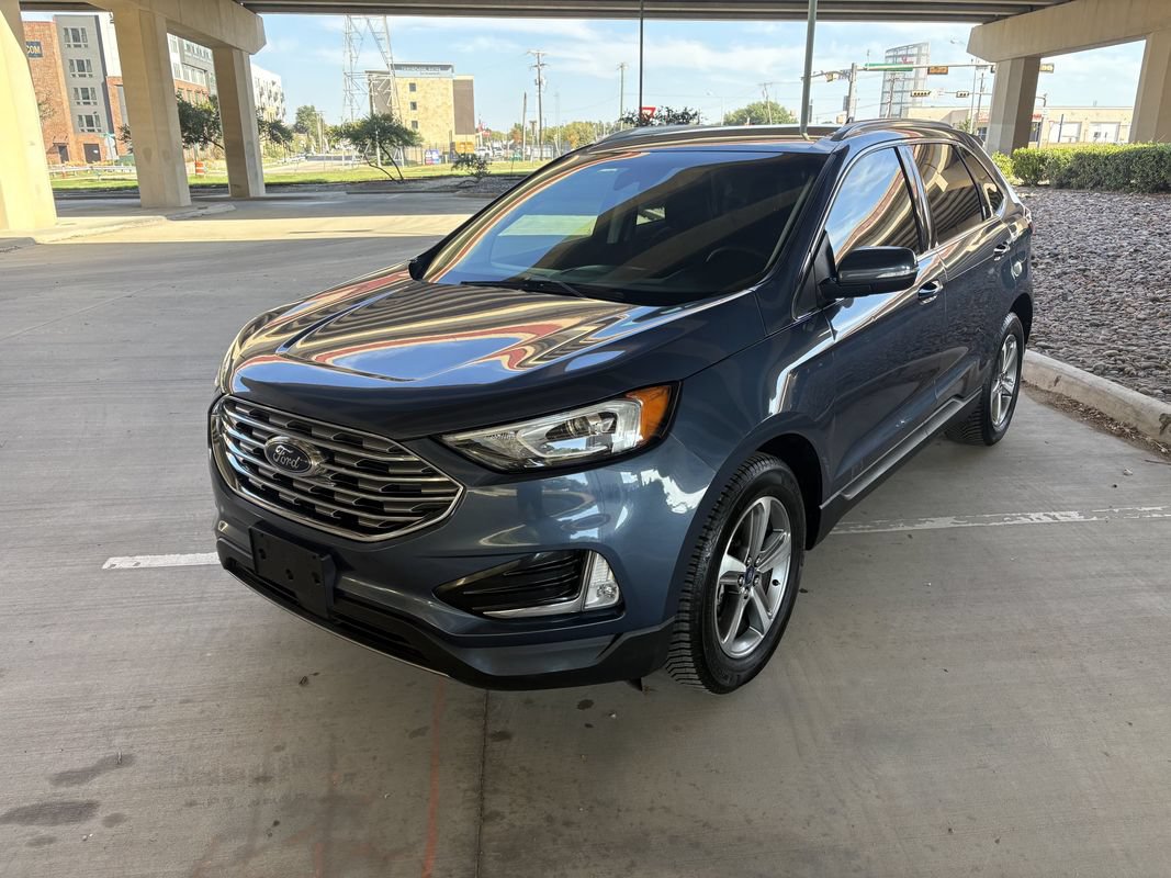 Used 2019 Ford Edge SEL w/ Equipment Group 201A FWD image 2