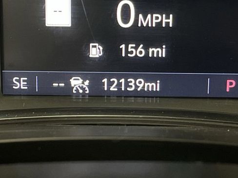 Used 2023 Chevrolet Traverse RS image 6