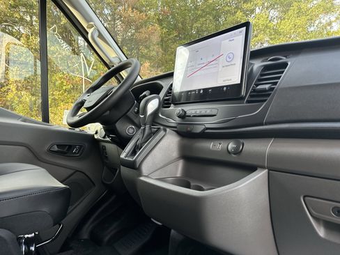 New 2026 Ford Transit 350 148 High Roof AWD image 34