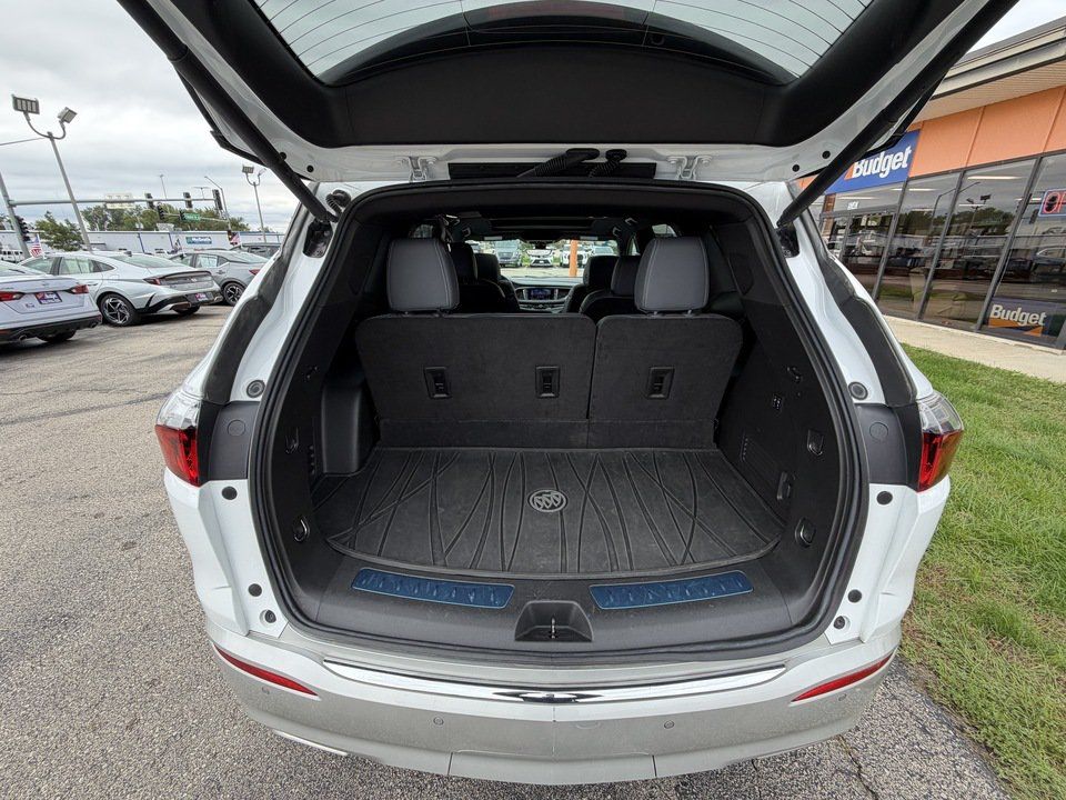 Used 2024 Buick Enclave Premium w/ Experience Buick Package AWD/4WD image 30