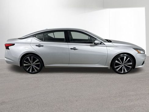 Used 2020 Nissan Altima 2.5 Platinum image 36