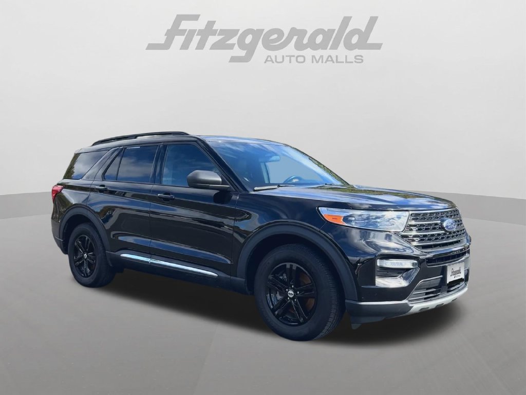 Used 2020 Ford Explorer XLT w/ Equipment Group 202A AWD/4WD image 2