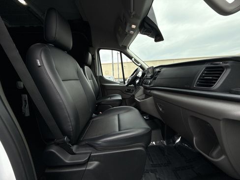 Used 2025 Ford Transit 250 148 Medium Roof Extended AWD w/ Load Area Protection Package image 24