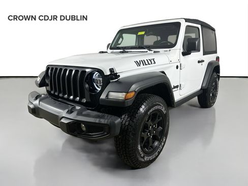 Certified 2022 Jeep Wrangler Sport AWD/4WD image 1
