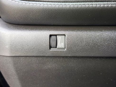 Used 2024 Chevrolet Colorado LT w/ LT Convenience Package II AWD/4WD image 22