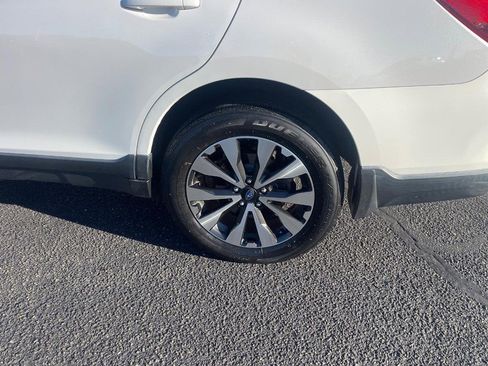 Used 2016 Subaru Outback 2.5i Limited image 5