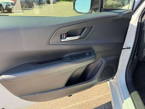 Used 2023 Toyota Prius Prime FWD image 18