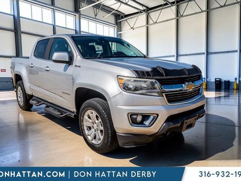 Used 2017 Chevrolet Colorado LT w/ LT Convenience Package RWD image 28