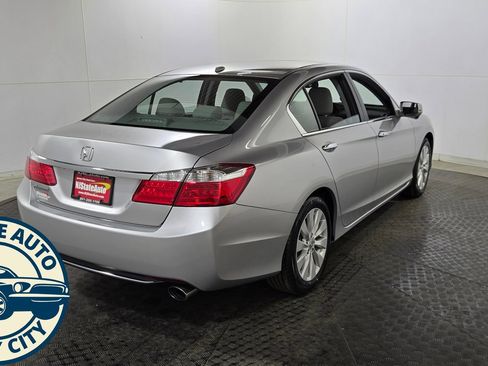 Used 2015 Honda Accord EX-L image 7